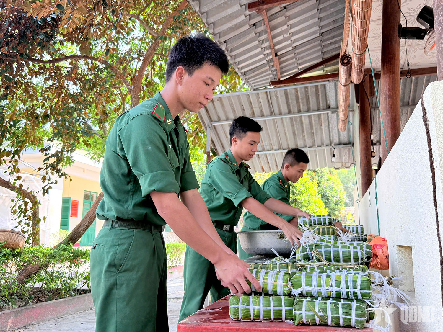 Tết sớm ở Gành Dầu